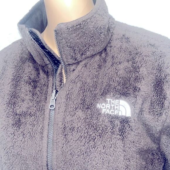 North face fleece jacket pit to pit 23”, sleeves 26”,shoulder to hem 26”. - Picture 2 of 10